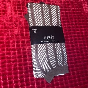 Footless fishnet tights